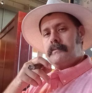 Meet your Posher, Ian